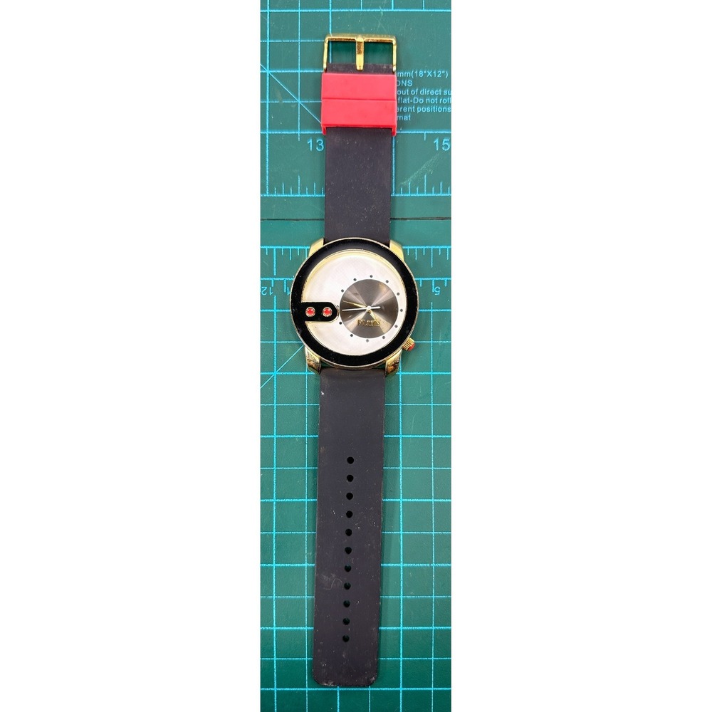 FLUD Gold Tone Silicone Strap Watch Japan Streetwear Style NEW BATTERY WORKING